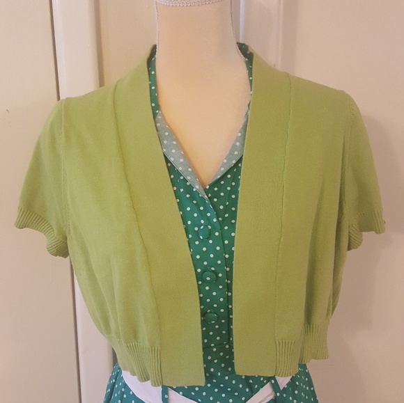 Plus Size Polka Dot Dress with Cardigan. - Picture 6 of 7